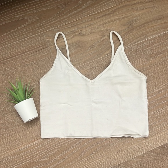 Aritzia Tank Top - Picture 1 of 5